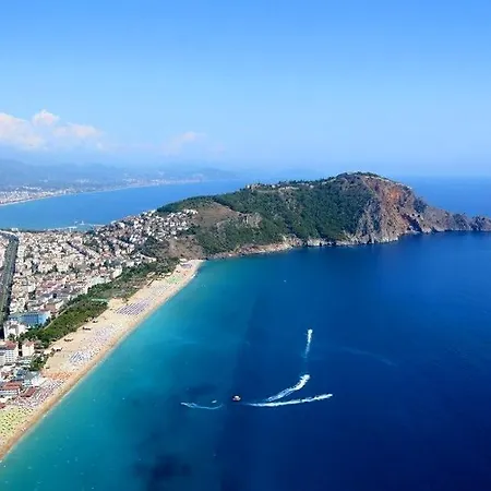 아파트 Luxury Apt In Konak Seaside Homes With A Sea Front View And A Private Beach